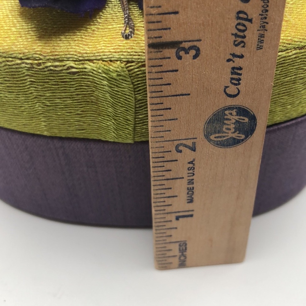 Lady Primrose’s Lovely Fabric Wrapped Oval Trinket Box Violets decor - Picture 7 of 7